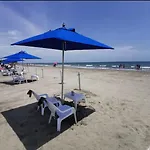 Cartagena vista directa al mar amplio apt con terraza privada