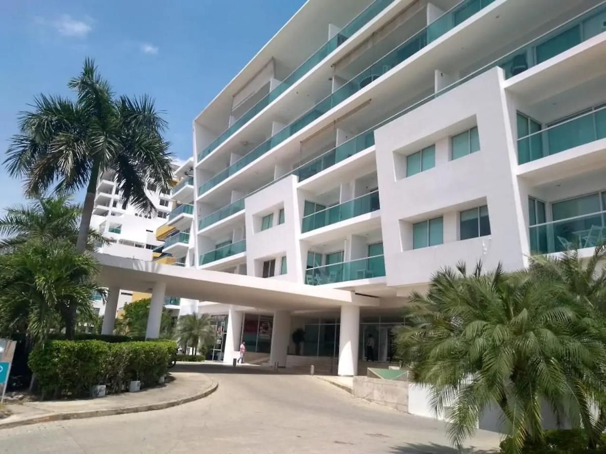 Apartamento Vista Directa Al Mar Amplio Con Terraza Privada