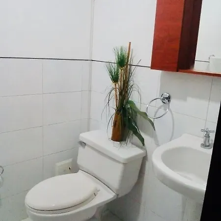 Vista Directa Al Mar Amplio Con Terraza Privada *
