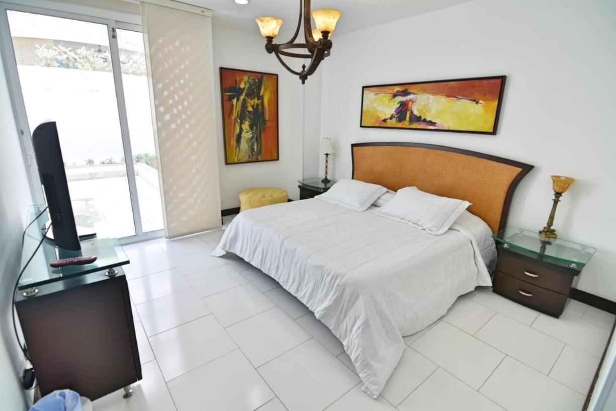 Vista Directa Al Mar Amplio Con Terraza Privada Cartagena